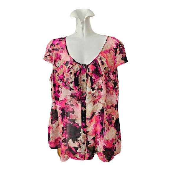 Floral Cap Sleeve top XL - XXL, pinks and black, ruffled neckline - Picture 2 of 7
